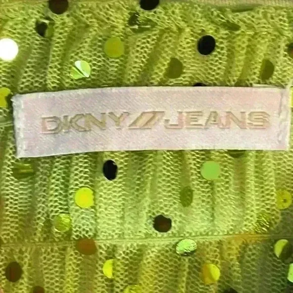 Vintage DKNY Women's Green Sleeveless Blouse - Picture 5 of 6